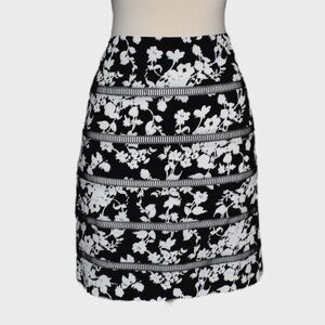 White House Black Market Floral Lattice Pencil Skirt